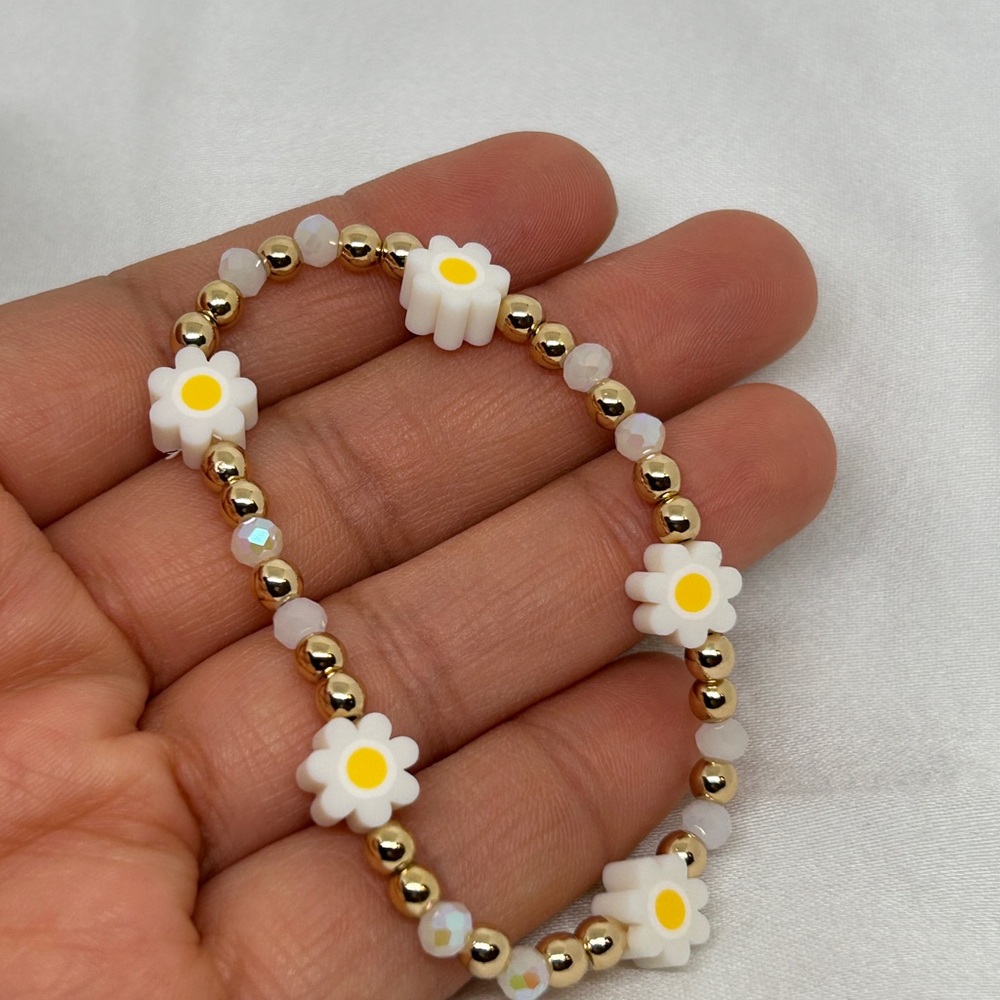 Daisy Beaded Bracelet
